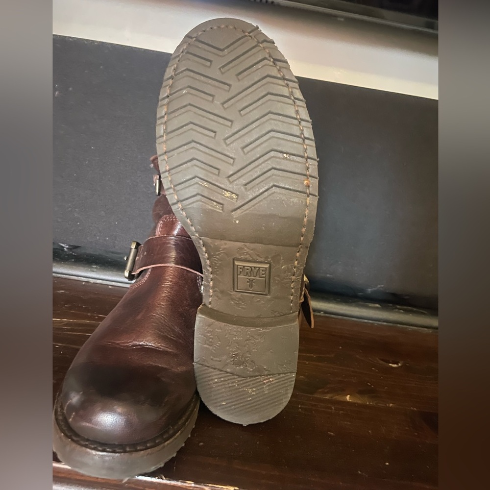 FRYE boots - Picture 4 of 4